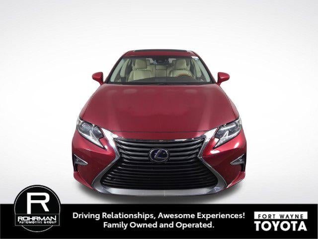 2016 Lexus ES 300h