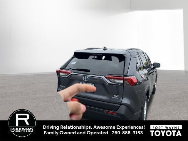 2020 Toyota RAV4 Hybrid XLE