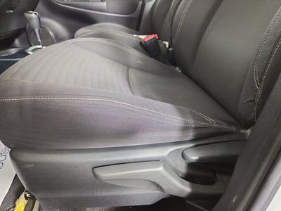 2015 Toyota Yaris SE