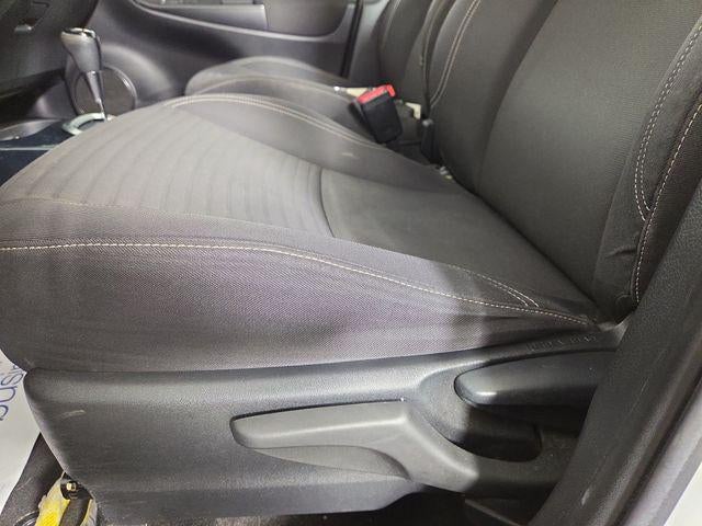 2015 Toyota Yaris SE