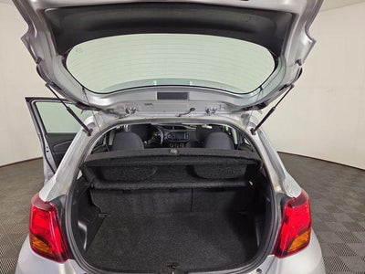 2015 Toyota Yaris SE