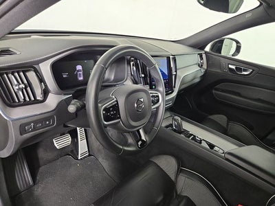 2022 Volvo XC60 Recharge Plug-In Hybrid T8 R-Design