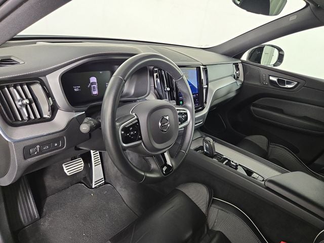 2022 Volvo XC60 Recharge Plug-In Hybrid T8 R-Design
