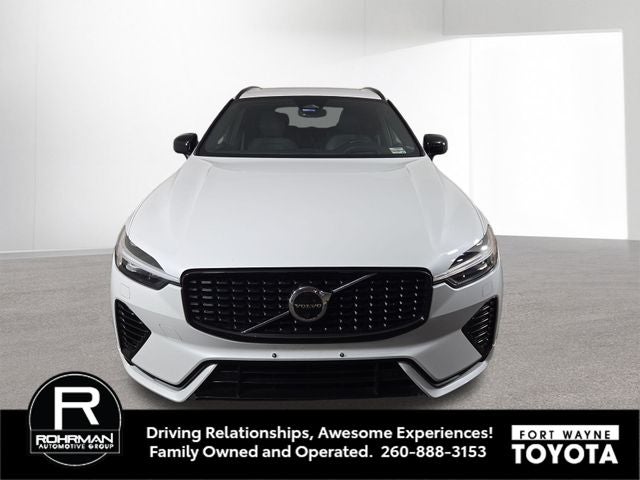 2022 Volvo XC60 Recharge Plug-In Hybrid T8 R-Design
